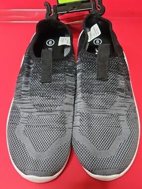 DSG Men's Knit Water Shoes: BLACK/GRAY: NEW WITH TAGS: SIZE 8